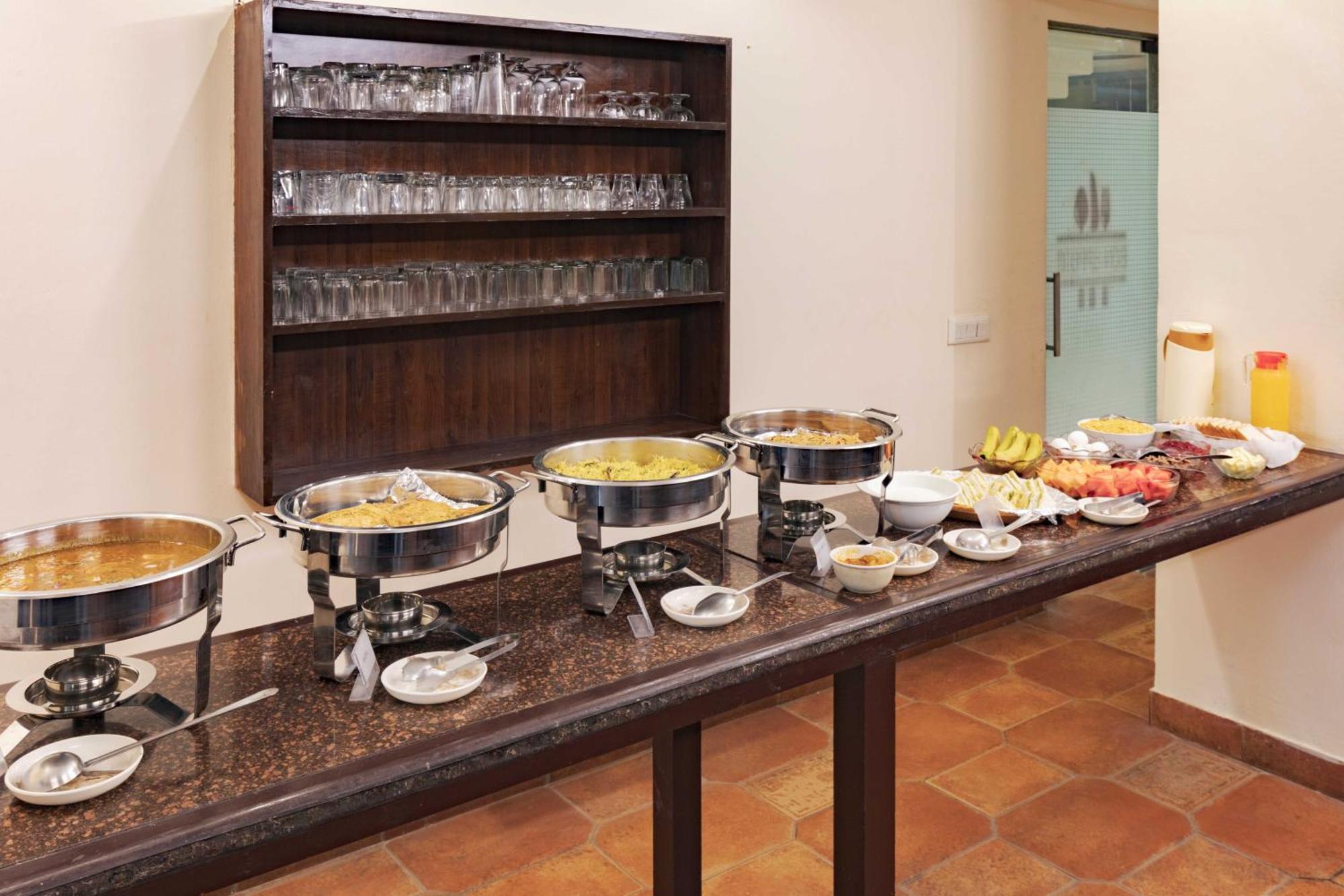 Treebo White Castle, Gurgaon Hotel Luaran gambar