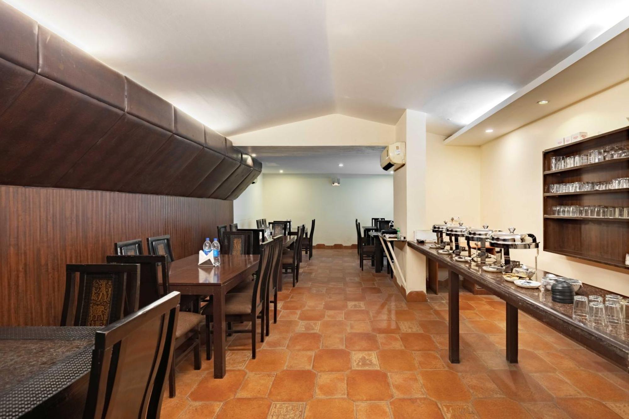 Treebo White Castle, Gurgaon Hotel Luaran gambar