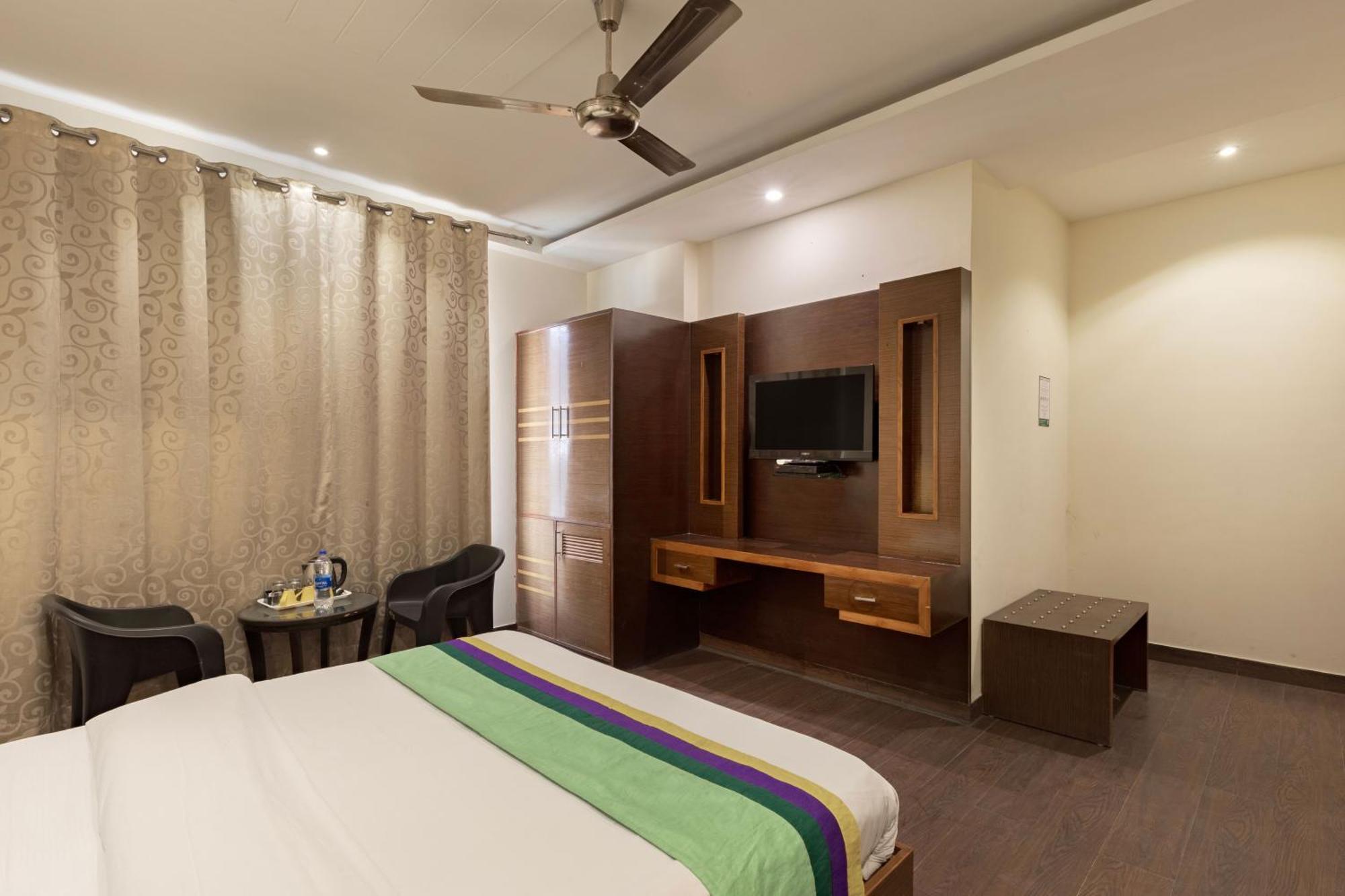 Treebo White Castle, Gurgaon Hotel Luaran gambar