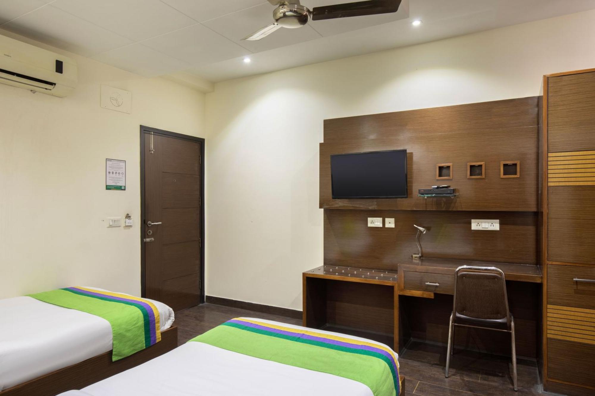 Treebo White Castle, Gurgaon Hotel Luaran gambar